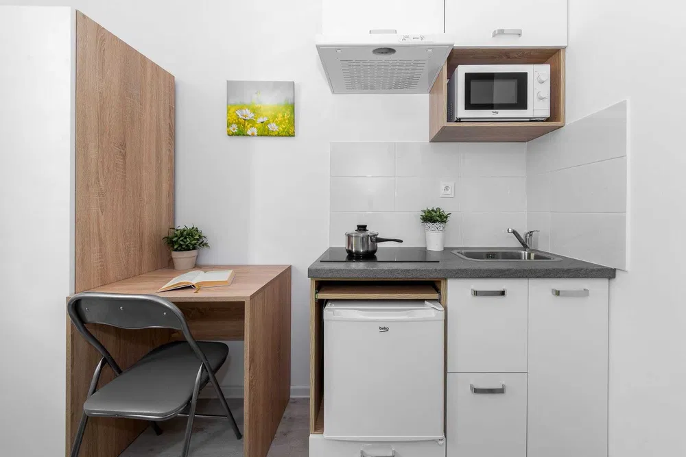 Independent Studio at Jabłonna Street | Private Kitchen & Bathroom